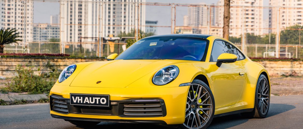 “Ếch vàng” Porsche 911 Carrera lướt “nhẹ” có giá chưa đến 10 tỷ đồng