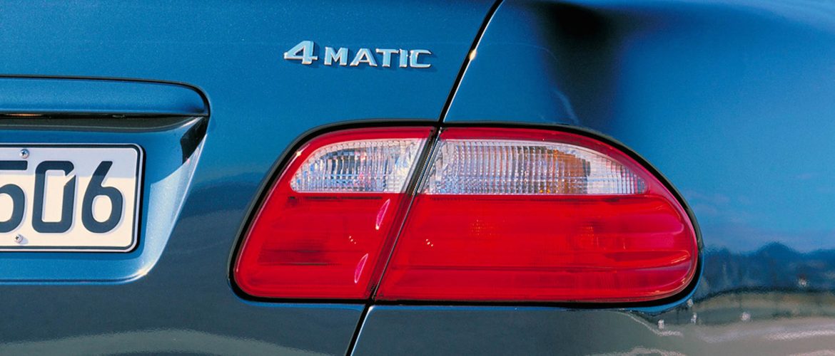 Hệ dẫn động 4MATIC trứ danh thế hệ thứ hai từng được Mercedes-Benz ra mắt 25 năm trước