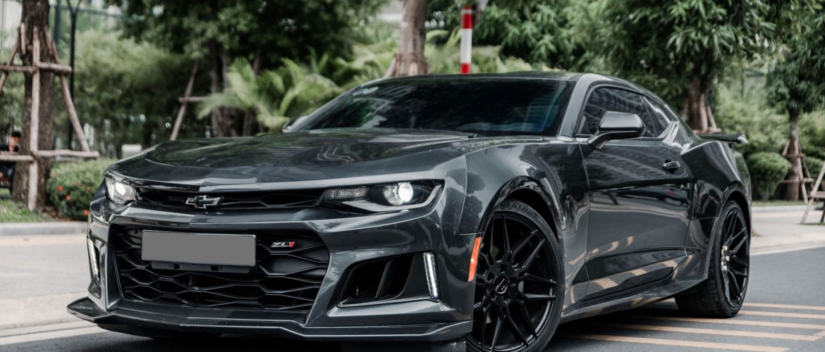 Chiêm ngưỡng Chevrolet Camaro 2017 độ bodykit ZL1 “lướt nhẹ” hơn 7.000 km có giá 2,15 tỷ đồng