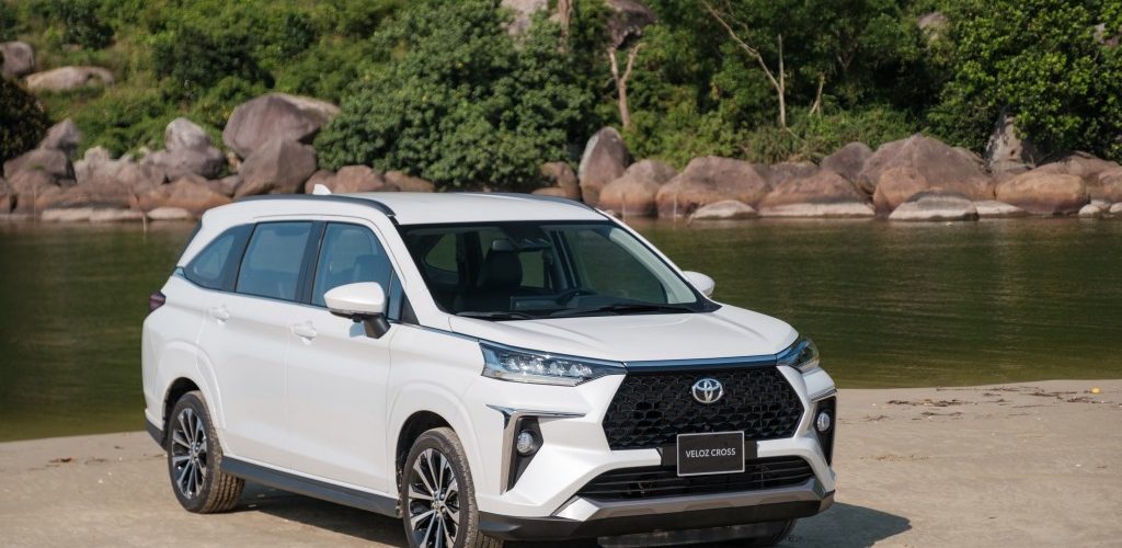 Toyota bán gần 9.000 xe tại Việt Nam, doanh số tăng gần 200% trong tháng 9/2022