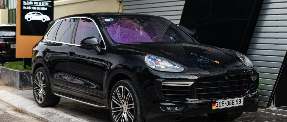 6 năm tuổi, SUV thể thao Porsche Cayenne biển đẹp được chào bán lại giá 3,6 tỷ đồng