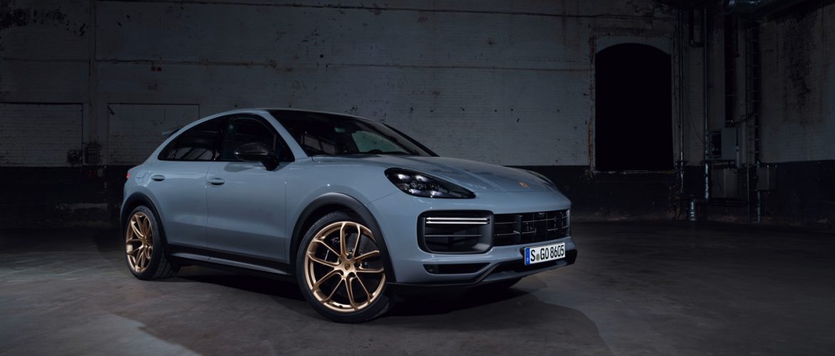 Porsche Cayenne Turbo GT có giá từ 12,25 tỷ Đồng tại Việt Nam