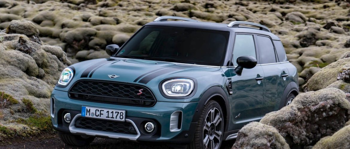 MINI Countryman 2021 giá hơn 2,4 tỷ đồng tại Việt Nam